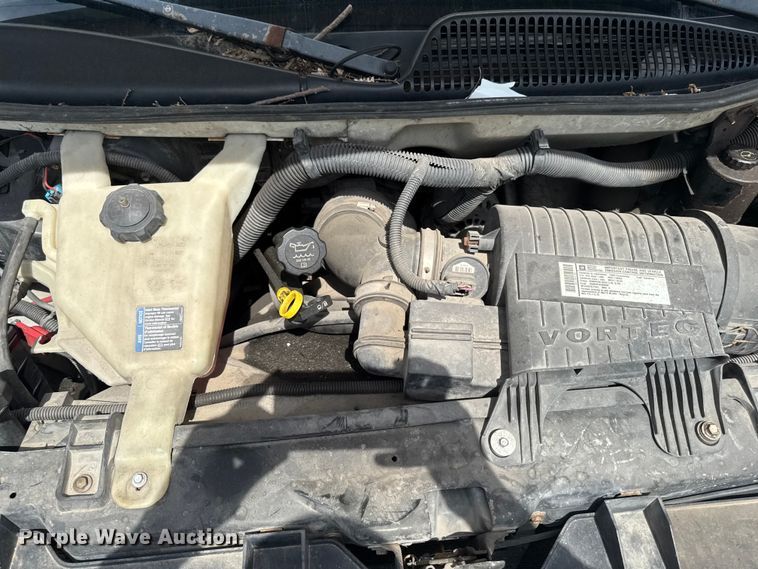 image for item DT0515 2009 Chevrolet Express delivery truck