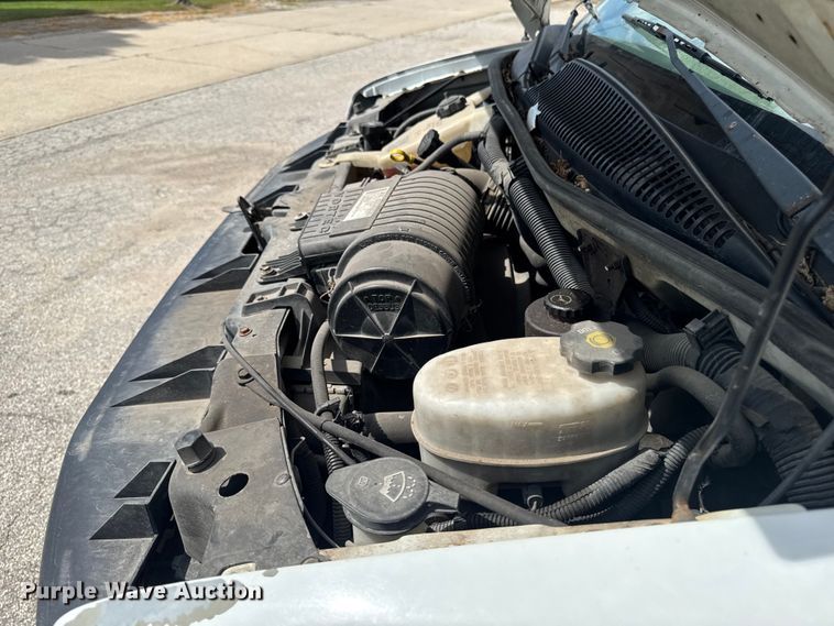 image for item DT0515 2009 Chevrolet Express delivery truck