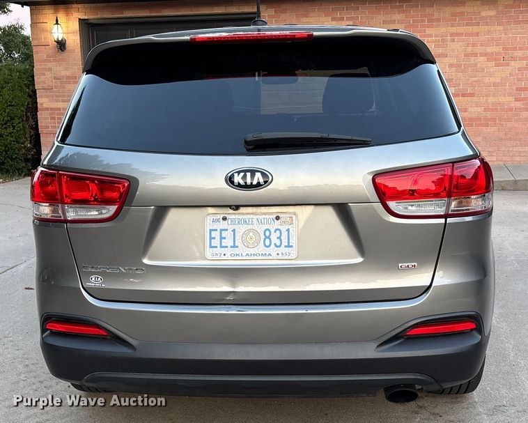 image for item DT3281 2018 Kia Sorento SUV