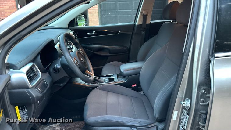 image for item DT3281 2018 Kia Sorento SUV