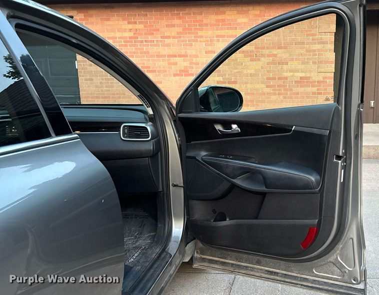 image for item DT3281 2018 Kia Sorento SUV