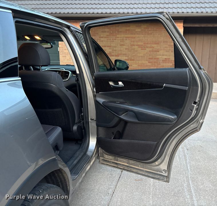 image for item DT3281 2018 Kia Sorento SUV