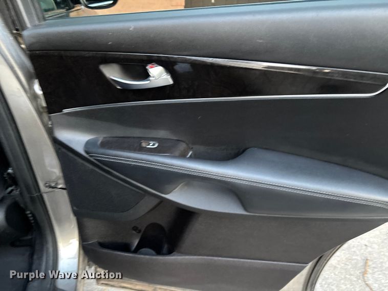 image for item DT3281 2018 Kia Sorento SUV