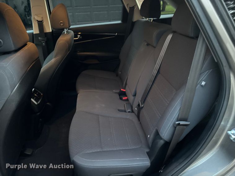 image for item DT3281 2018 Kia Sorento SUV