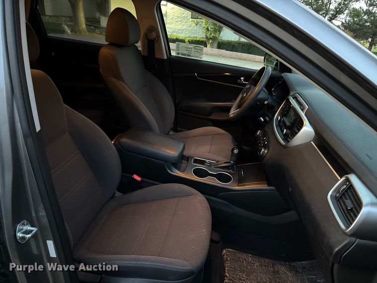 image for item DT3281 2018 Kia Sorento SUV