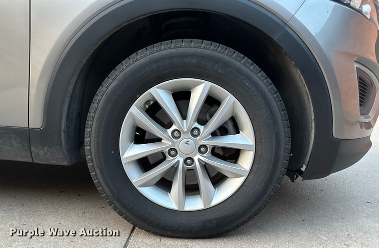 image for item DT3281 2018 Kia Sorento SUV