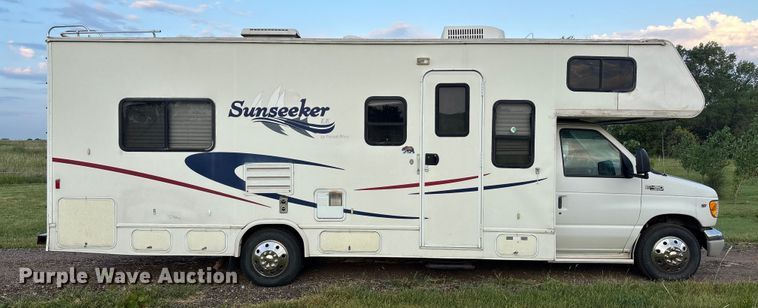 image for item DT3338 2002 Ford Econoline 450 RV