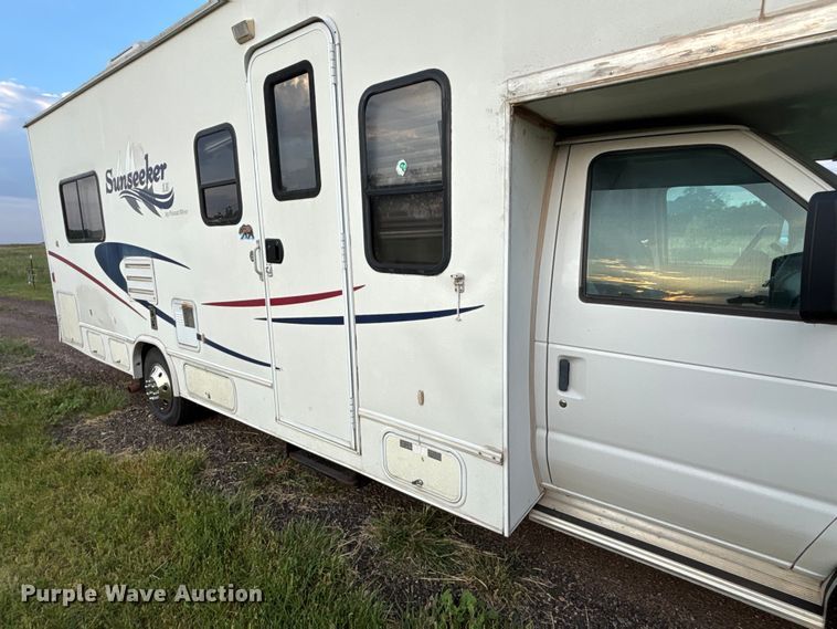 image for item DT3338 2002 Ford Econoline 450 RV