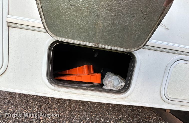 image for item DT3338 2002 Ford Econoline 450 RV