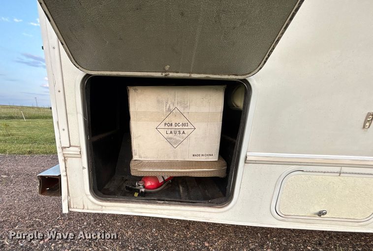 image for item DT3338 2002 Ford Econoline 450 RV