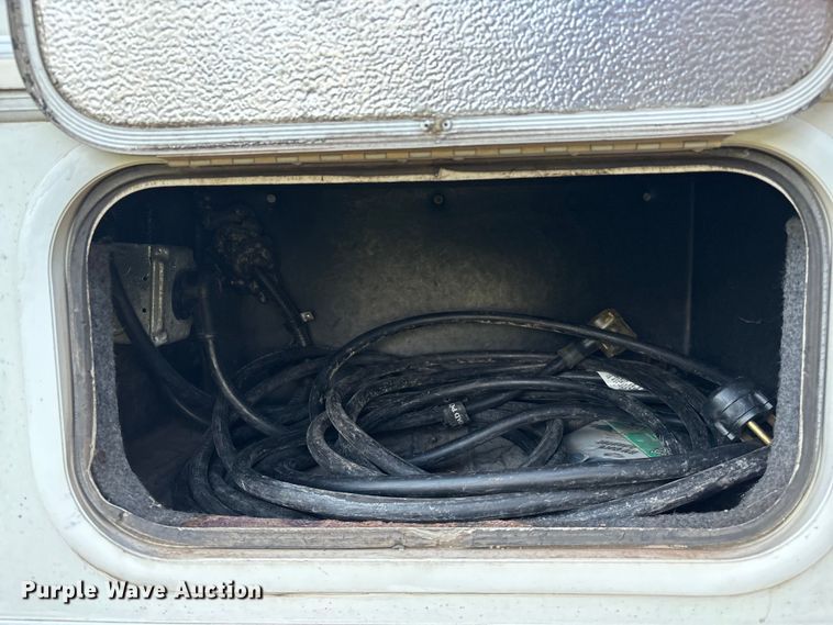 image for item DT3338 2002 Ford Econoline 450 RV