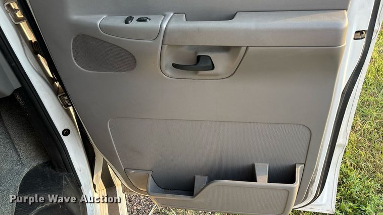 image for item DT3338 2002 Ford Econoline 450 RV
