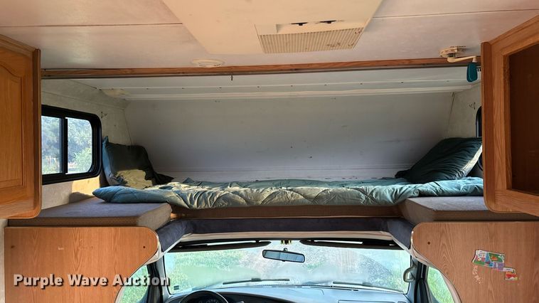 image for item DT3338 2002 Ford Econoline 450 RV