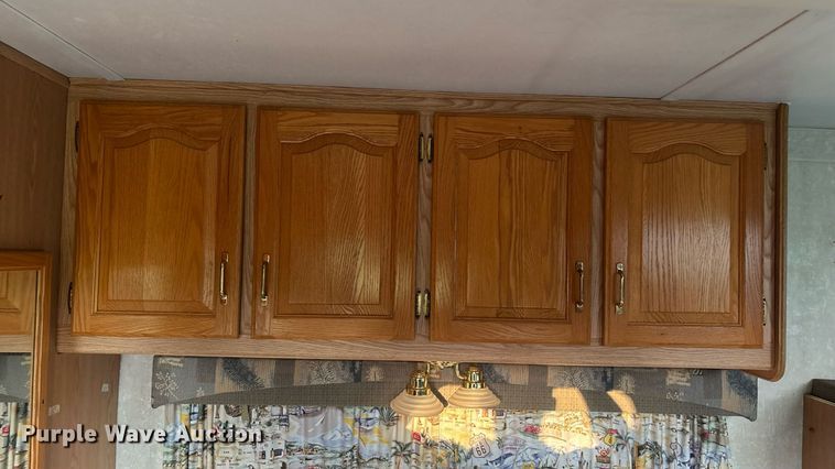 image for item DT3338 2002 Ford Econoline 450 RV