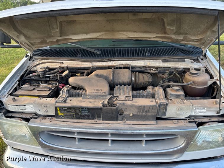 image for item DT3338 2002 Ford Econoline 450 RV