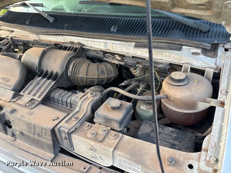 image for item DT3338 2002 Ford Econoline 450 RV