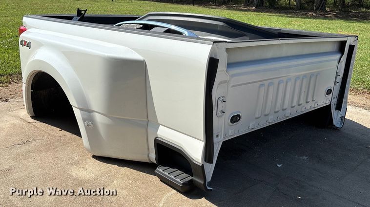 image for item DT3346 Ford F450 truck bed 