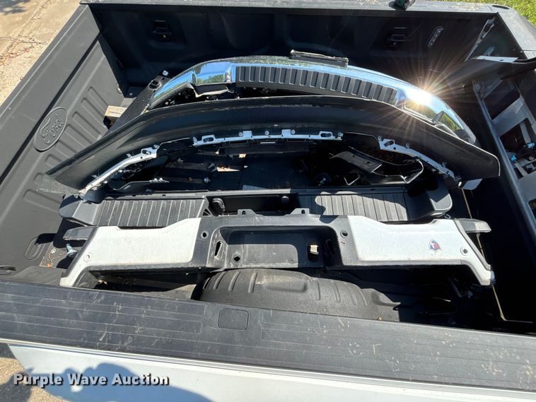 image for item DT3346 Ford F450 truck bed 