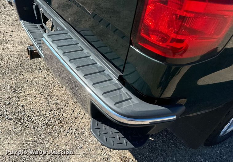 image for item DT6250 2015 Chevrolet Silverado 1500 Crew Cab pickup truck