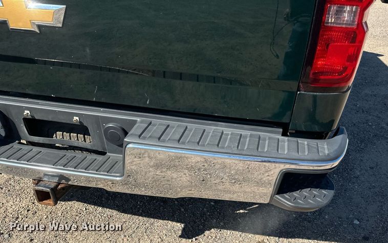 image for item DT6250 2015 Chevrolet Silverado 1500 Crew Cab pickup truck