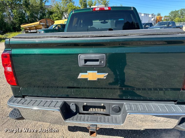 image for item DT6250 2015 Chevrolet Silverado 1500 Crew Cab pickup truck