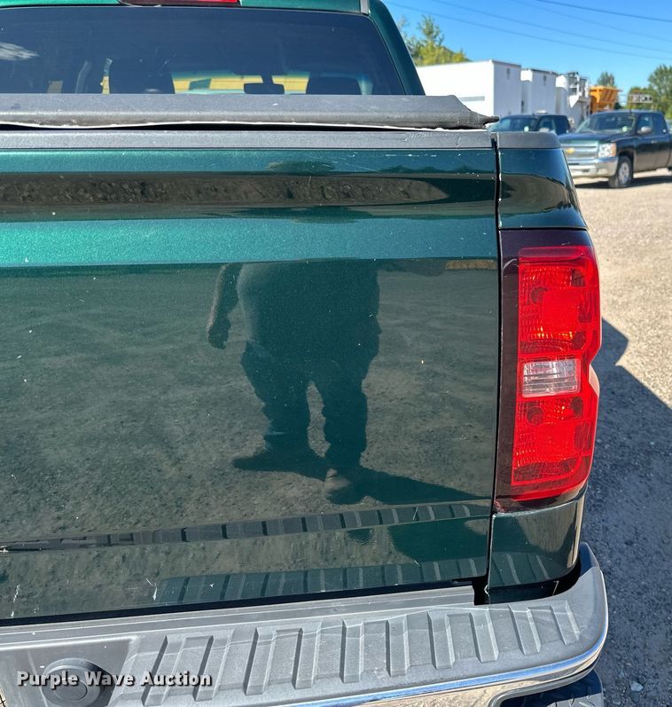 image for item DT6250 2015 Chevrolet Silverado 1500 Crew Cab pickup truck