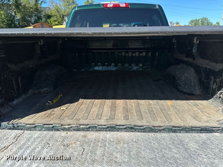 image for item DT6250 2015 Chevrolet Silverado 1500 Crew Cab pickup truck