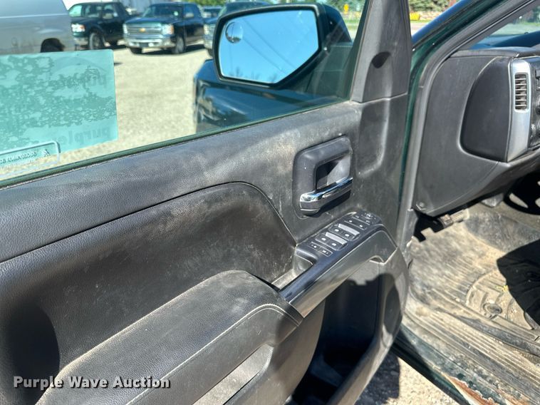 image for item DT6250 2015 Chevrolet Silverado 1500 Crew Cab pickup truck