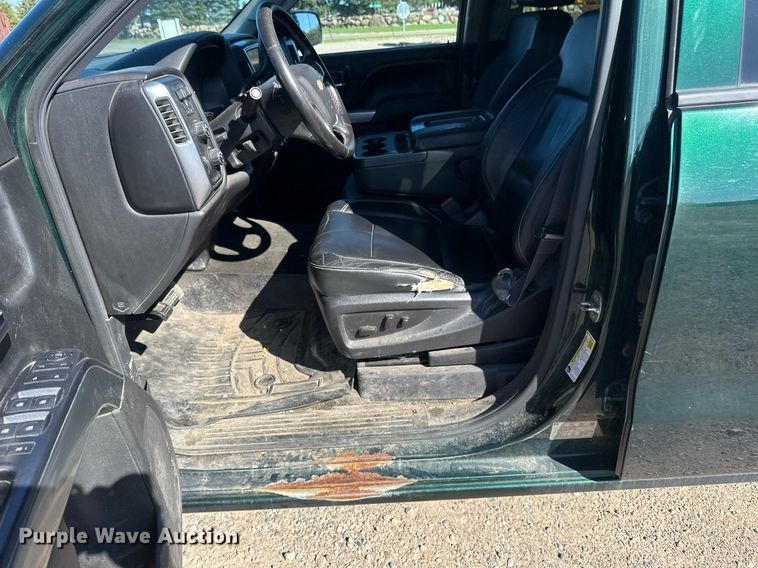 image for item DT6250 2015 Chevrolet Silverado 1500 Crew Cab pickup truck