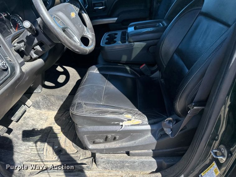 image for item DT6250 2015 Chevrolet Silverado 1500 Crew Cab pickup truck