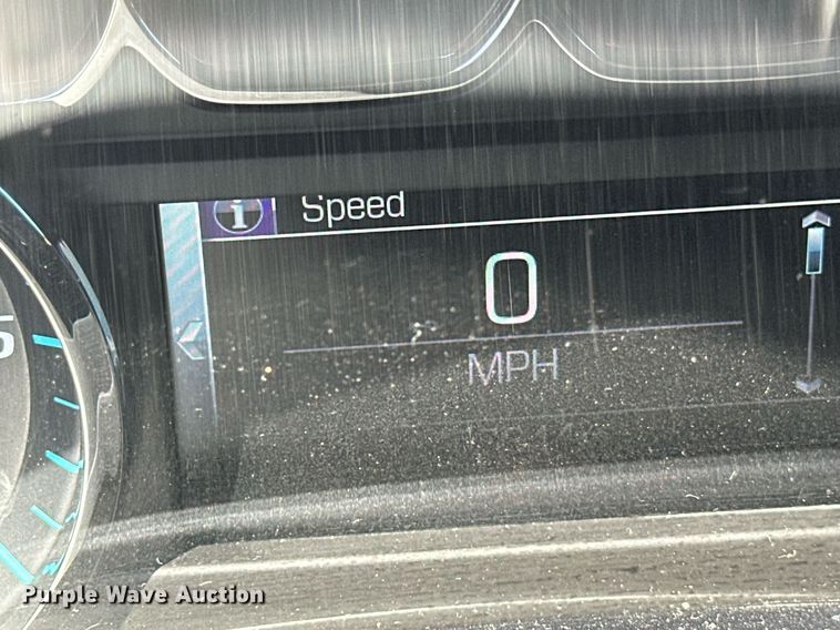 image for item DT6250 2015 Chevrolet Silverado 1500 Crew Cab pickup truck