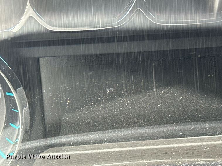 image for item DT6250 2015 Chevrolet Silverado 1500 Crew Cab pickup truck