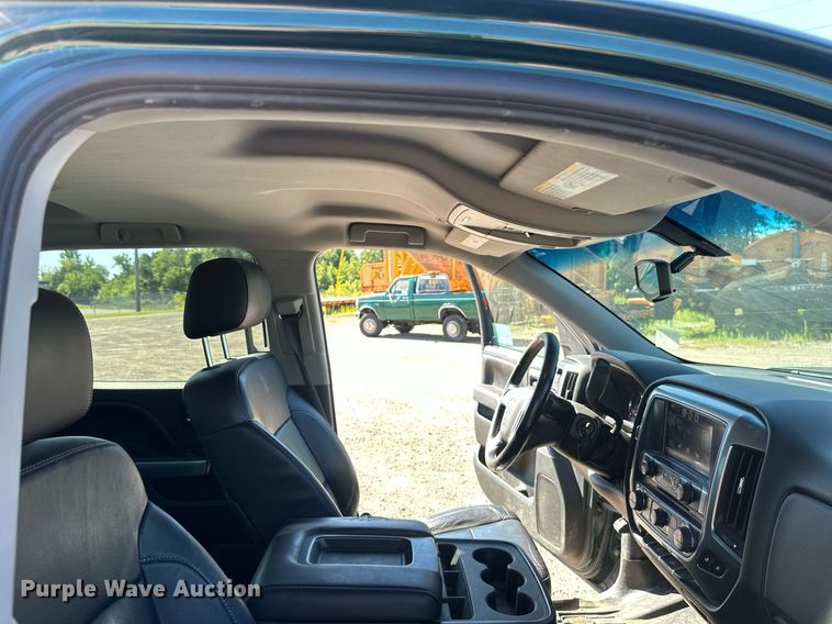 image for item DT6250 2015 Chevrolet Silverado 1500 Crew Cab pickup truck