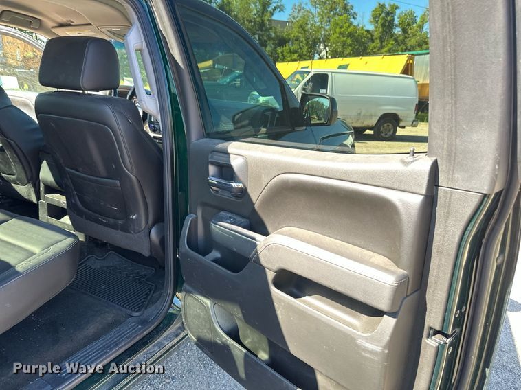 image for item DT6250 2015 Chevrolet Silverado 1500 Crew Cab pickup truck