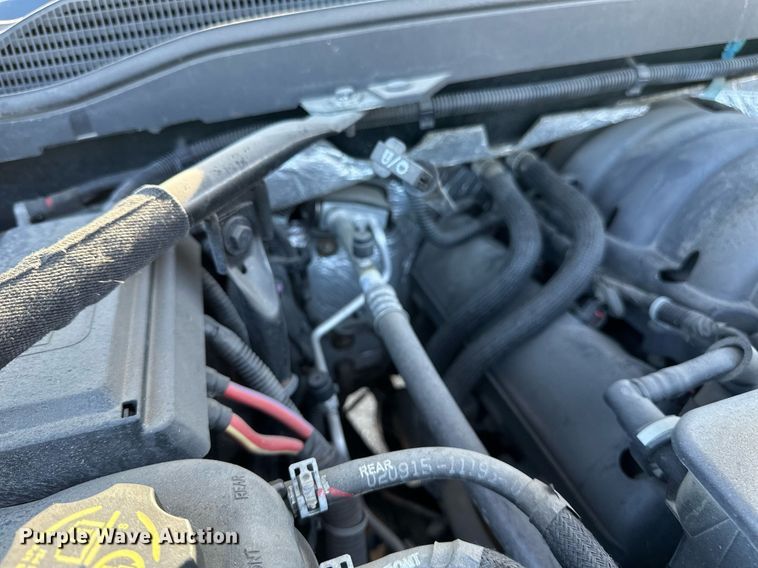 image for item DT6250 2015 Chevrolet Silverado 1500 Crew Cab pickup truck