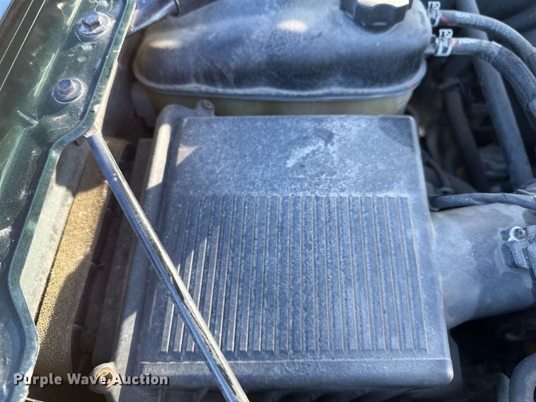 image for item DT6250 2015 Chevrolet Silverado 1500 Crew Cab pickup truck