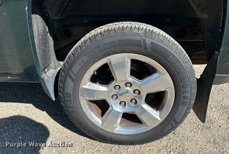 image for item DT6250 2015 Chevrolet Silverado 1500 Crew Cab pickup truck