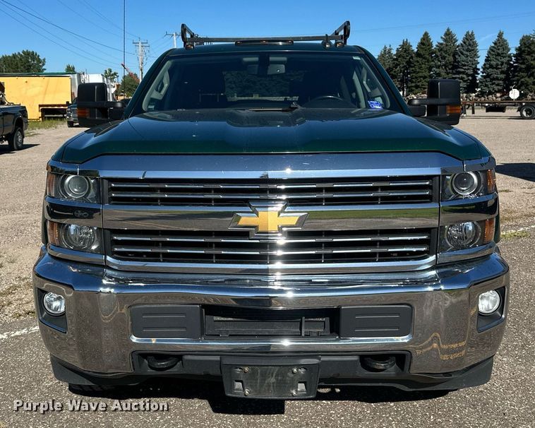 image for item DT6251 2016 Chevrolet Silverado 2500HD Double Cab pickup truck