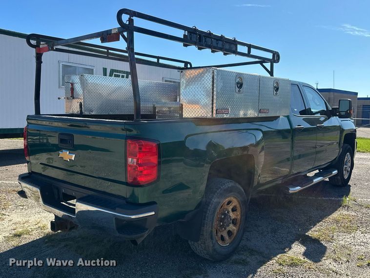 image for item DT6251 2016 Chevrolet Silverado 2500HD Double Cab pickup truck