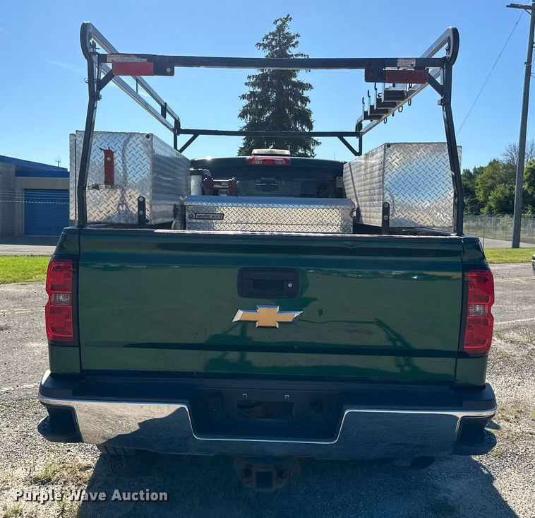 image for item DT6251 2016 Chevrolet Silverado 2500HD Double Cab pickup truck