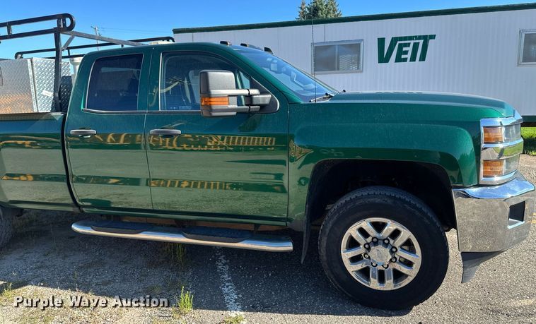 image for item DT6251 2016 Chevrolet Silverado 2500HD Double Cab pickup truck