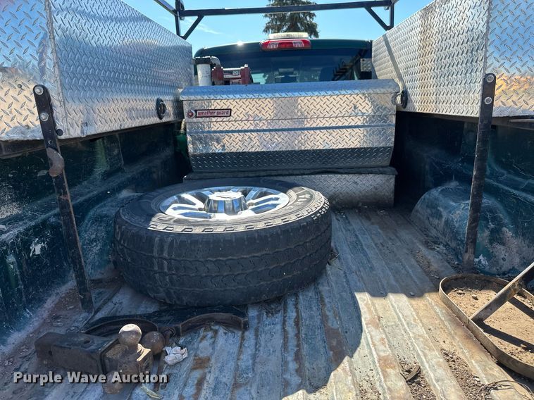 image for item DT6251 2016 Chevrolet Silverado 2500HD Double Cab pickup truck