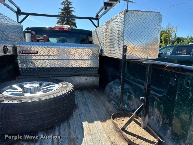 image for item DT6251 2016 Chevrolet Silverado 2500HD Double Cab pickup truck