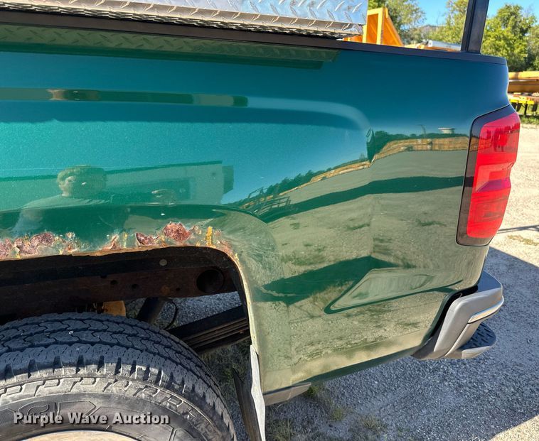 image for item DT6251 2016 Chevrolet Silverado 2500HD Double Cab pickup truck