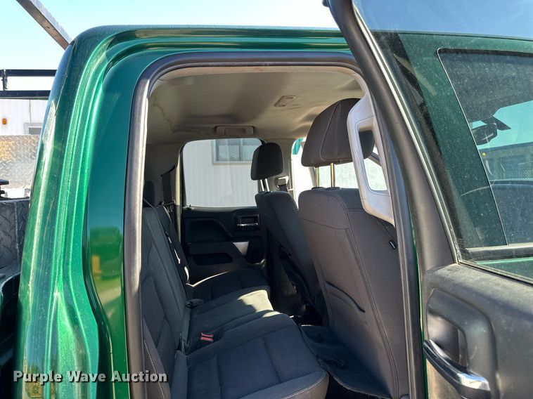 image for item DT6251 2016 Chevrolet Silverado 2500HD Double Cab pickup truck