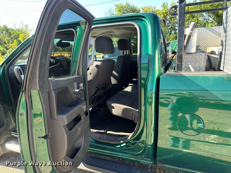 image for item DT6251 2016 Chevrolet Silverado 2500HD Double Cab pickup truck