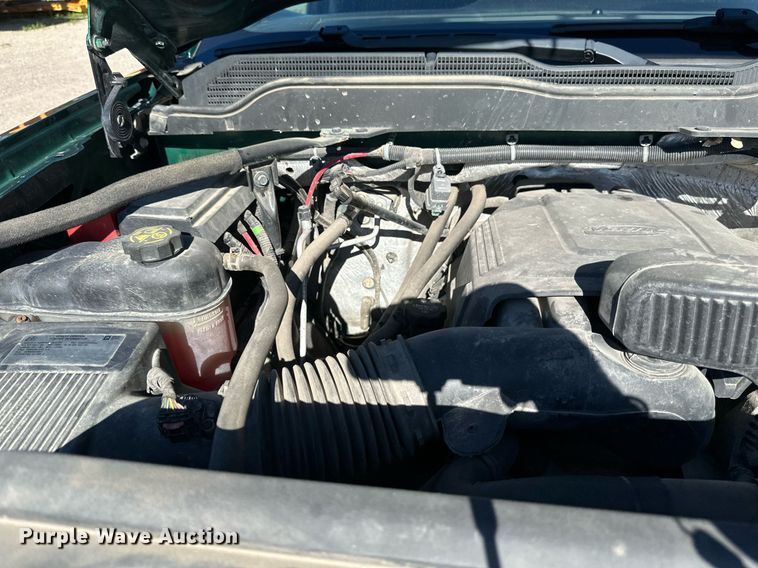 image for item DT6251 2016 Chevrolet Silverado 2500HD Double Cab pickup truck