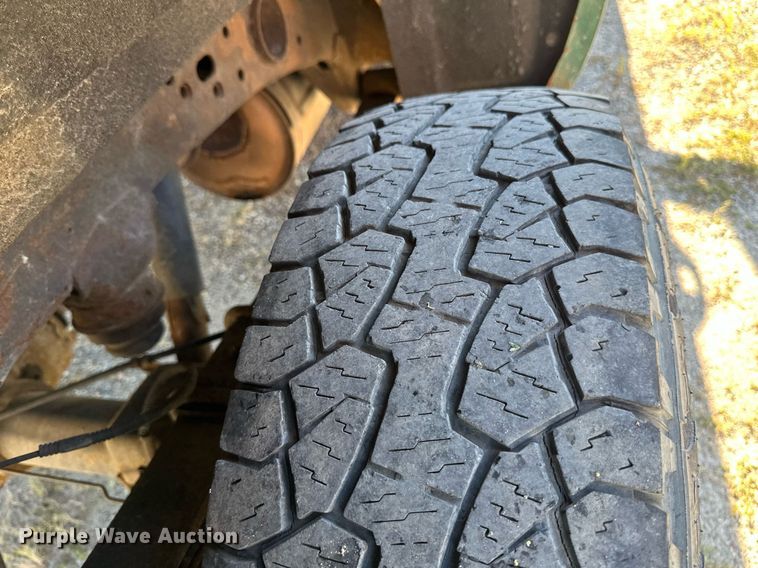 image for item DT6251 2016 Chevrolet Silverado 2500HD Double Cab pickup truck