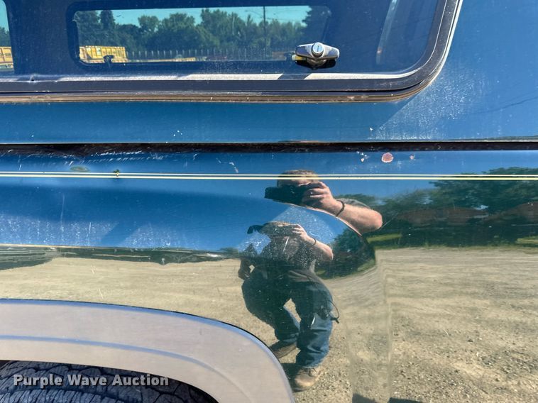 image for item DT6252 2013 Chevrolet Silverado 1500 Ext. Cab pickup truck