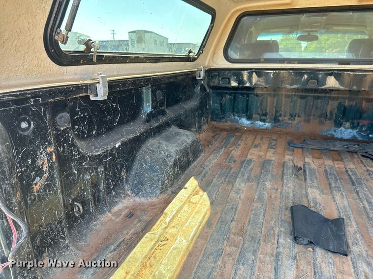 image for item DT6252 2013 Chevrolet Silverado 1500 Ext. Cab pickup truck